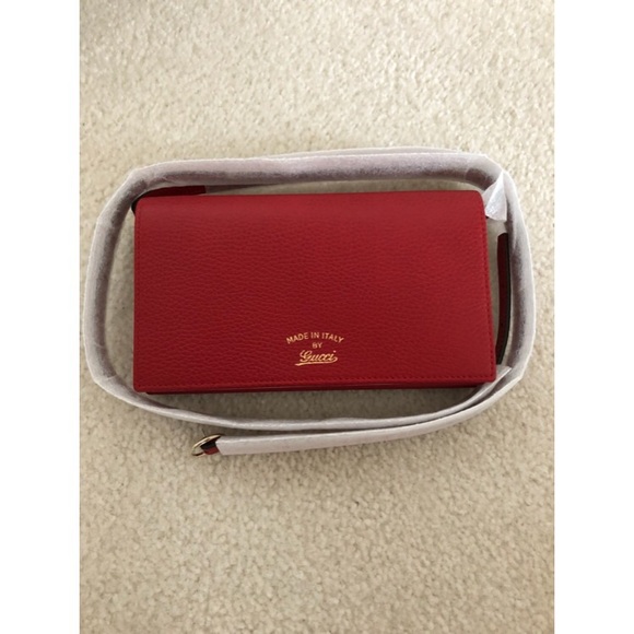 Gucci Crossbody Wallet. Red. NWT! - Picture 2 of 7